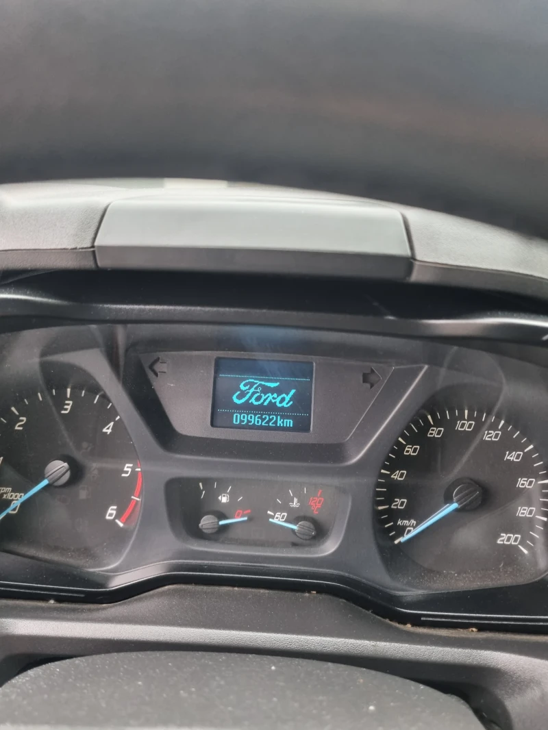Ford Transit Custom, снимка 7 - Бусове и автобуси - 52367769