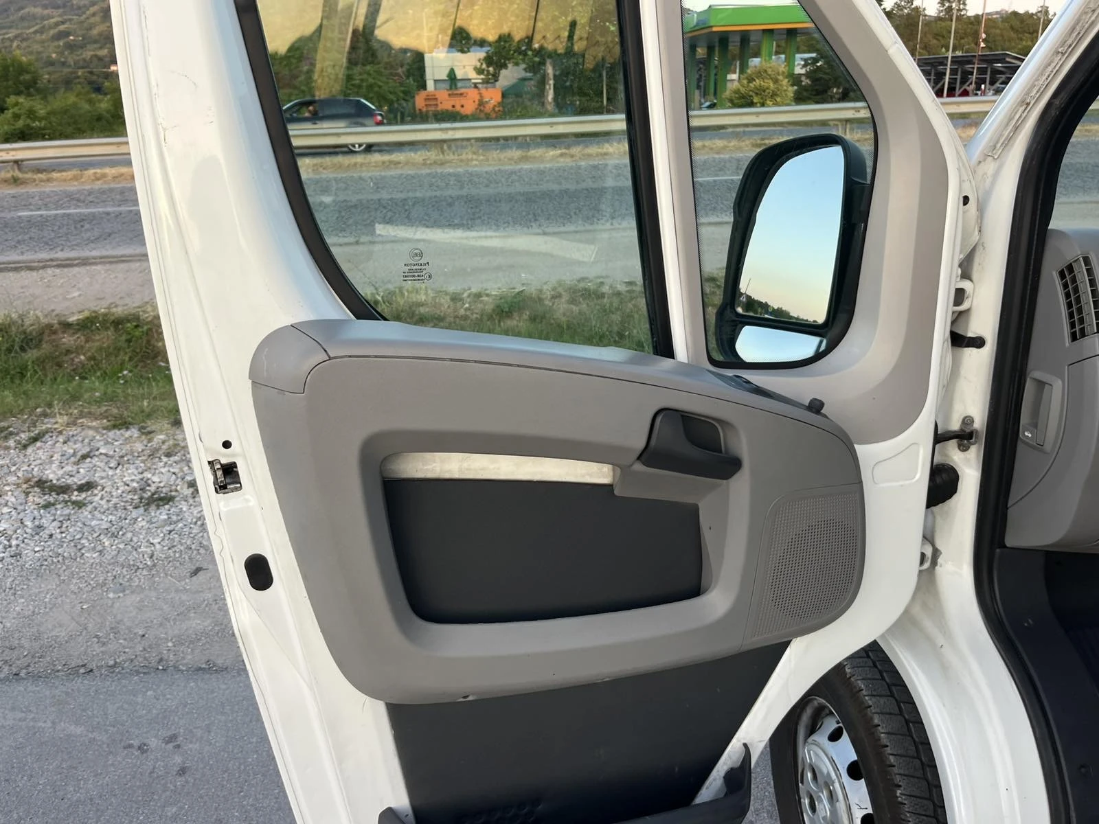Fiat Ducato 2.2JTD 101кс КЛИМАТИК 6 МЕСТА ВНОС ИТАЛИЯ - изображение 7