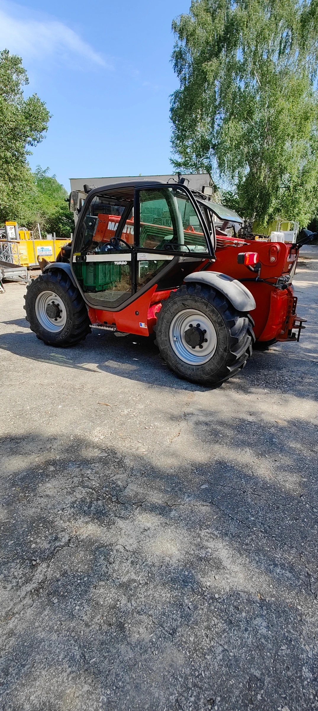 Телескопични товарачи Manitou MLT634 120LSU - изображение 9