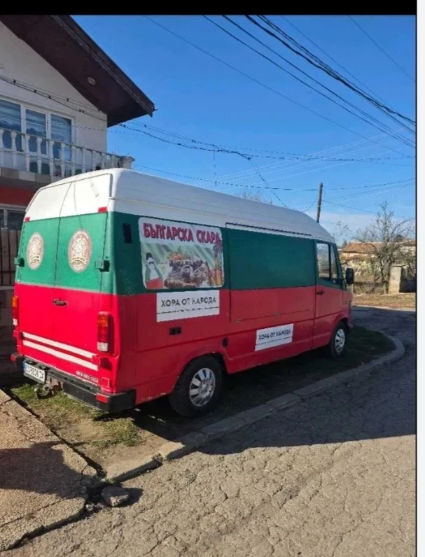 Кемпер Mercedes-Benz 208 d, снимка 2 - Каравани и кемпери - 53501618