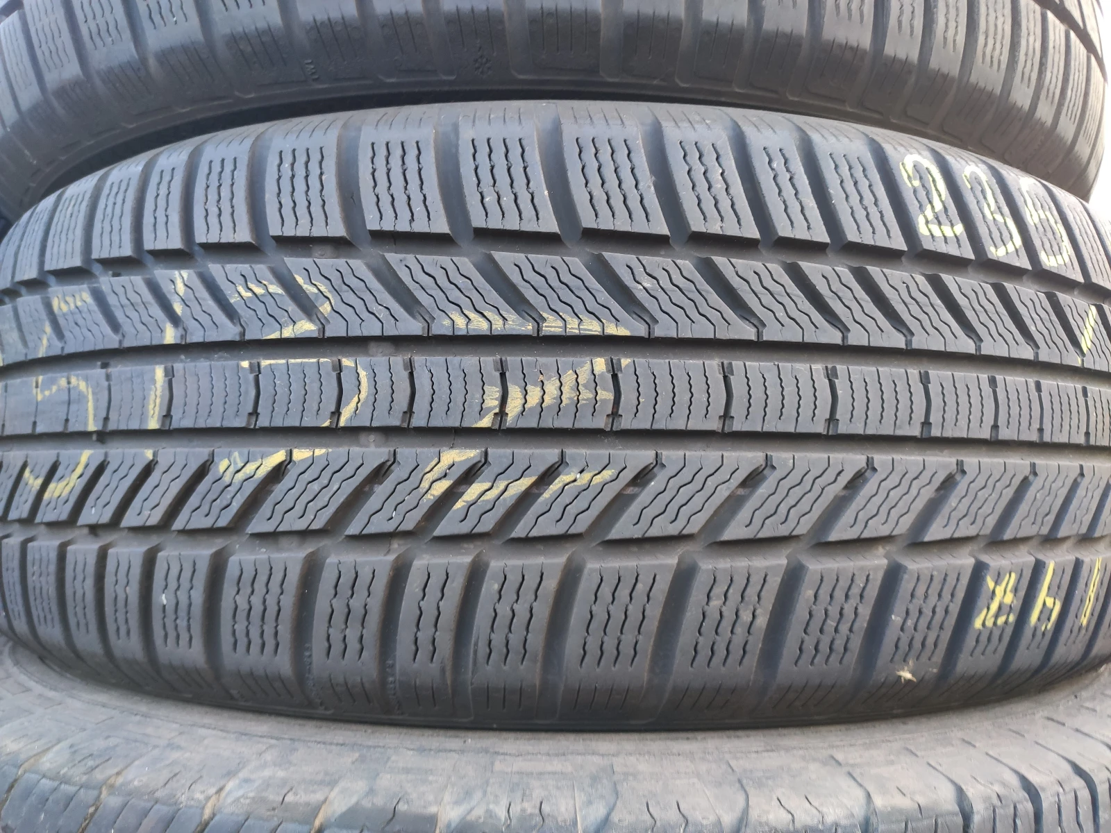  235/60R18 | Mobile.bg   2