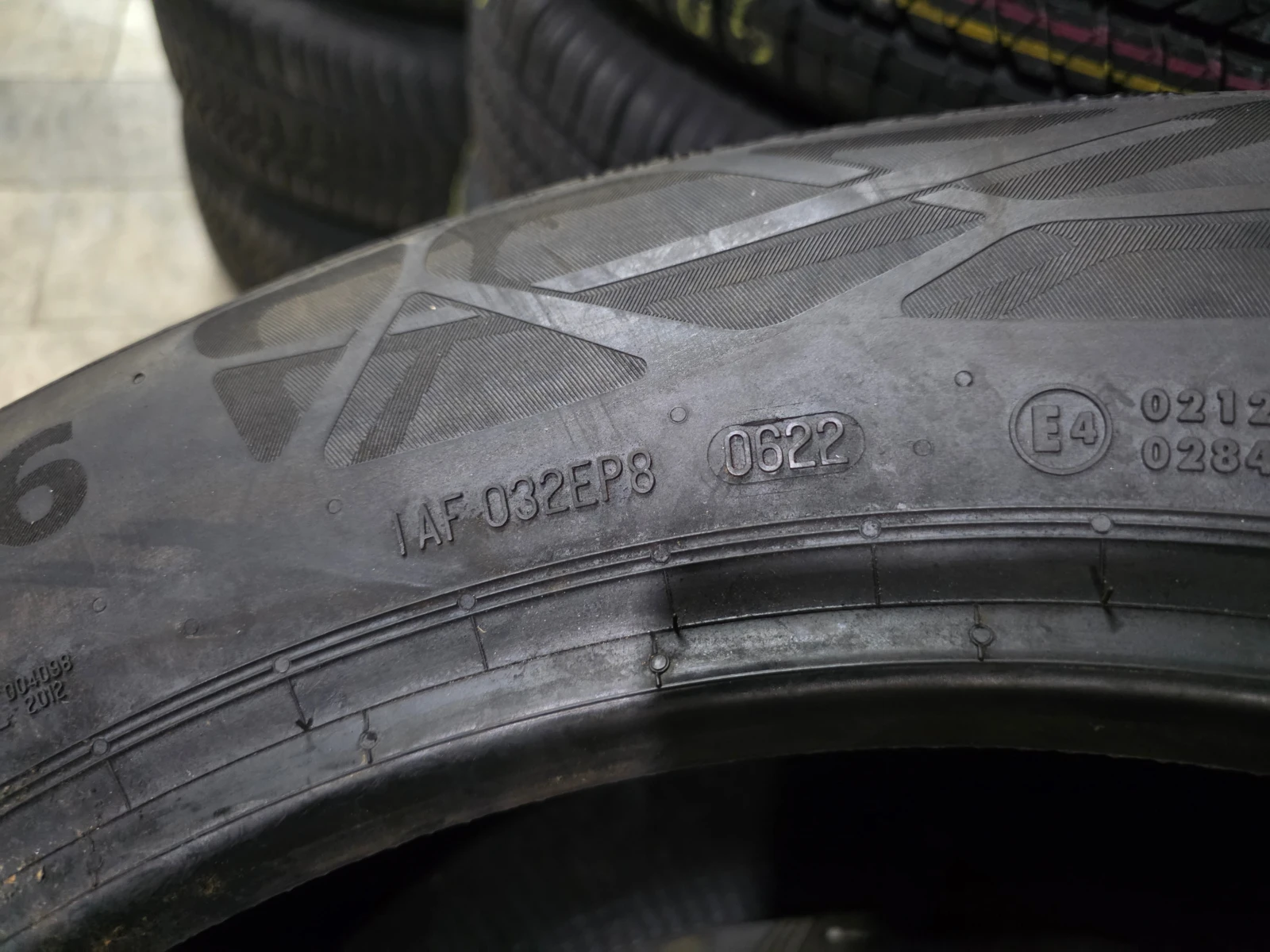 Гуми Летни 225/60R18, снимка 8 - Гуми и джанти - 53769173