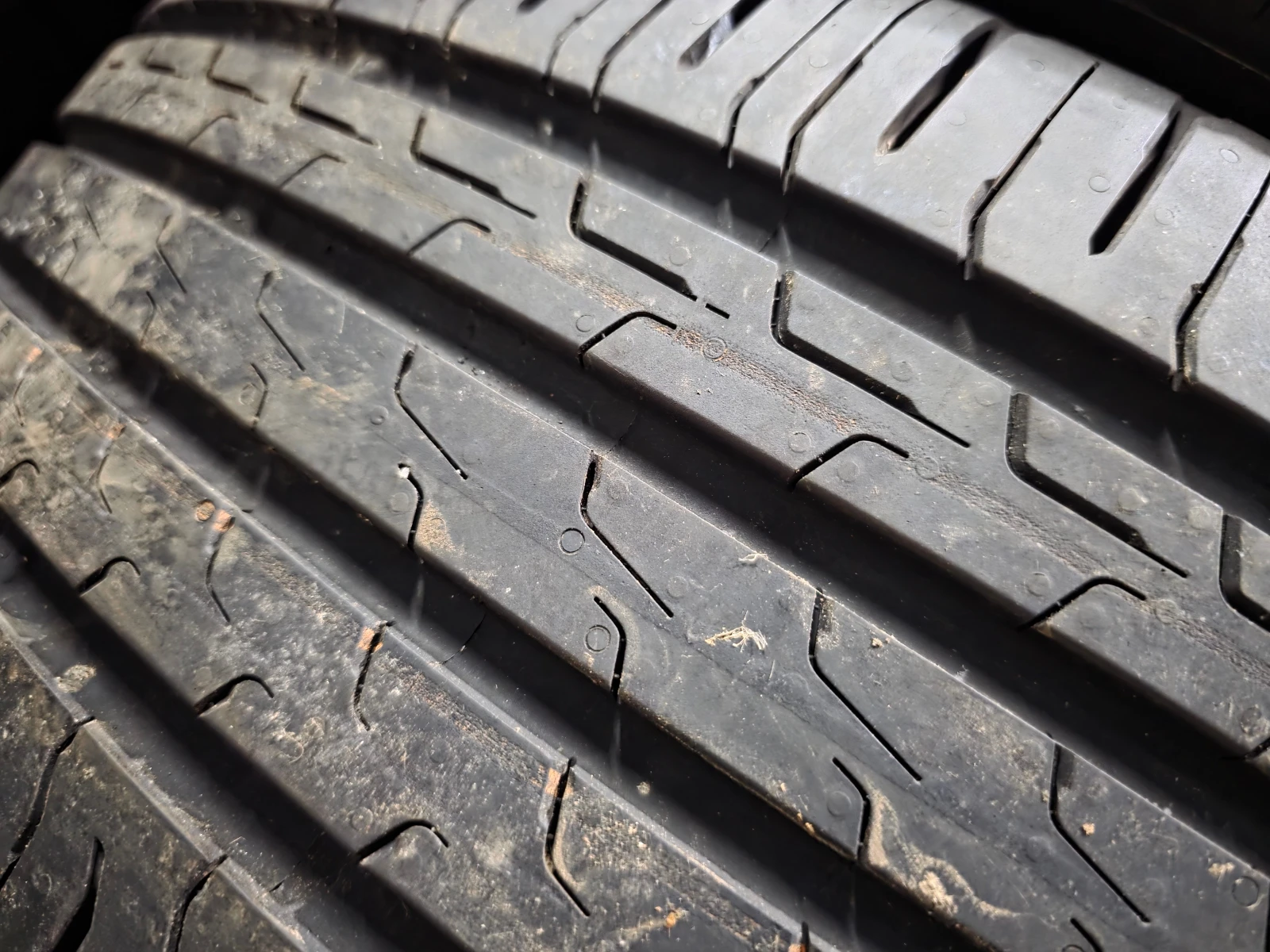 Гуми Летни 225/60R18, снимка 6 - Гуми и джанти - 53769173