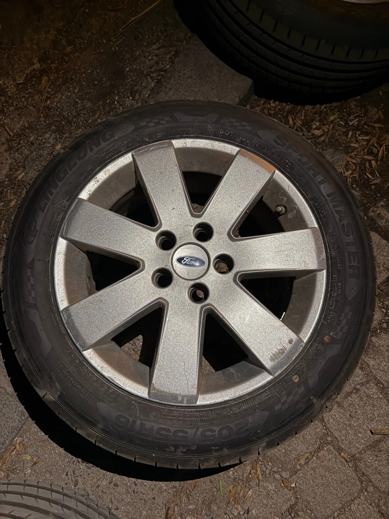 Гуми с джанти Други 205/55R16, снимка 3 - Гуми и джанти - 55265200