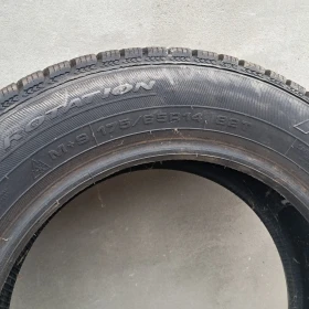 Гуми Зимни 175/65R14, снимка 2 - Гуми и джанти - 52582242
