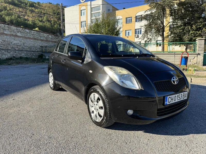 Toyota Yaris, снимка 4 - Автомобили и джипове - 47645203