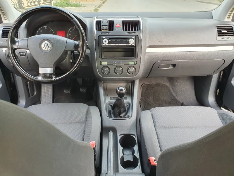 VW Golf 2.0TDI 6skorosti, снимка 10 - Автомобили и джипове - 50104901