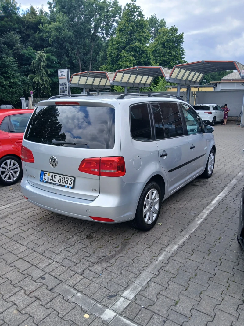 VW Touran, снимка 3 - Автомобили и джипове - 52951875