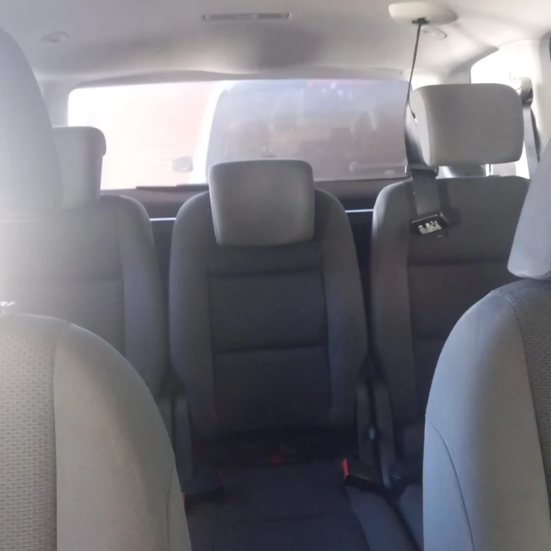 VW Touran, снимка 6 - Автомобили и джипове - 52951875