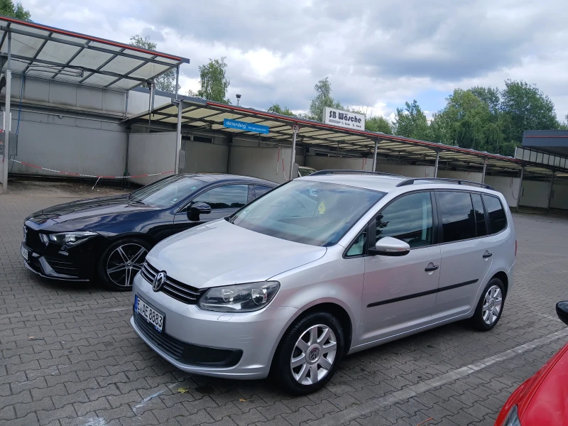 VW Touran, снимка 2 - Автомобили и джипове - 52951875