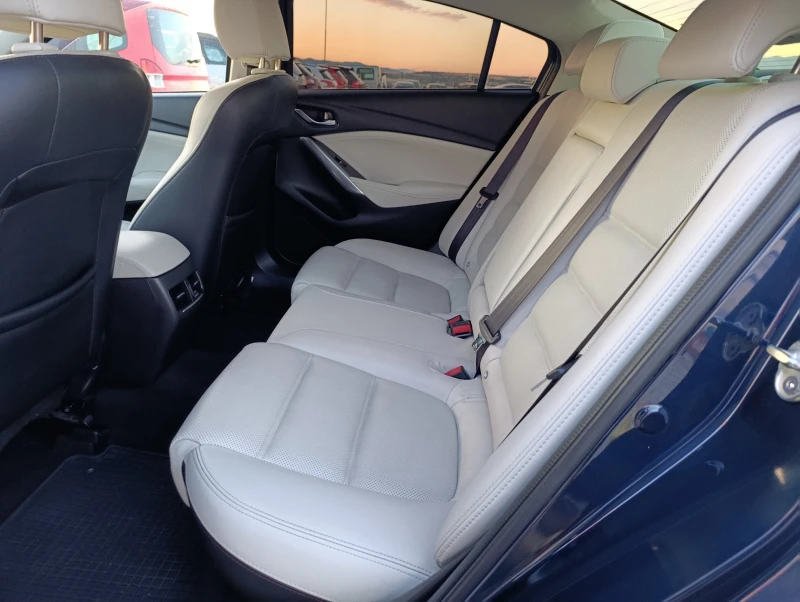 Mazda 6 2.2D Skyactiv-F1, снимка 12 - Автомобили и джипове - 52316163