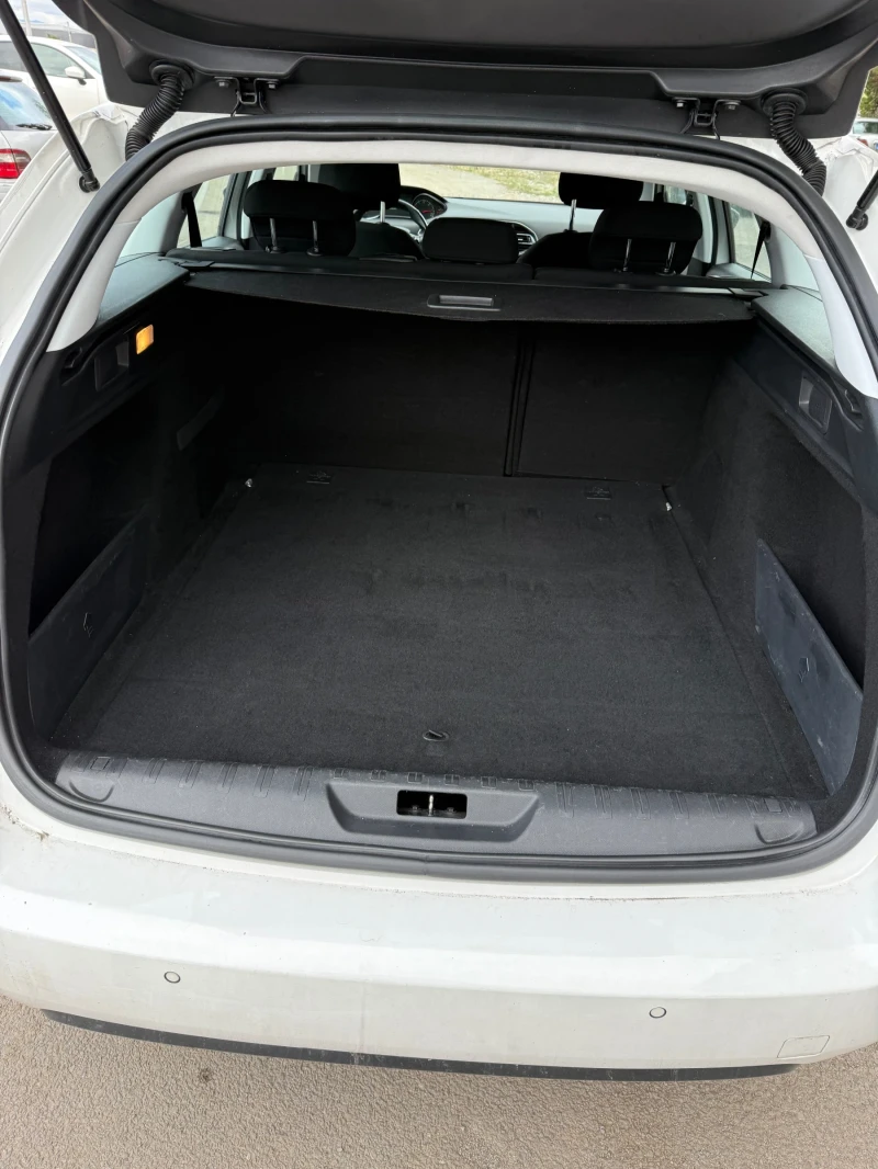 Peugeot 308 1.6 HDI NAVI LED EURO 5, снимка 12 - Автомобили и джипове - 52384415