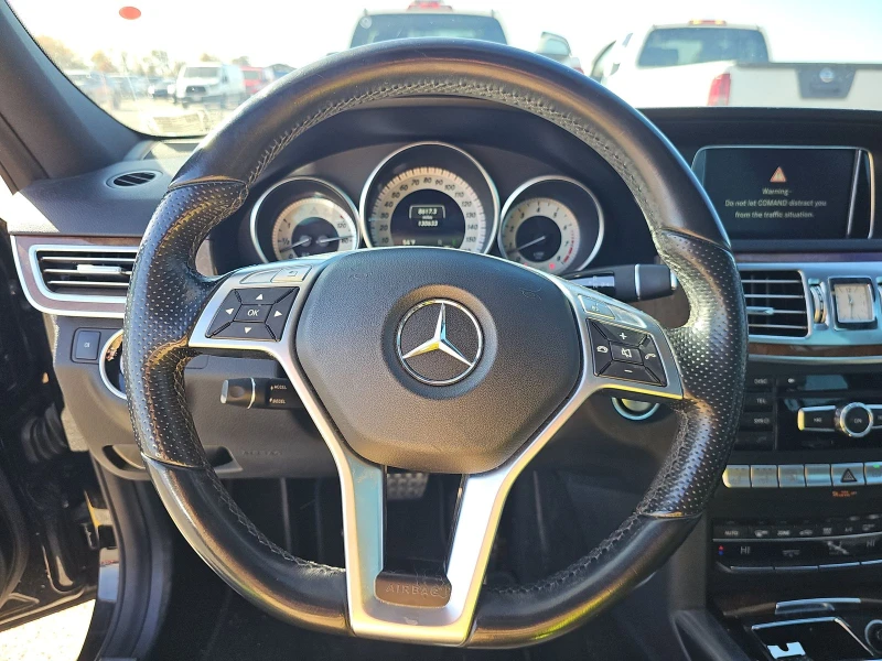 Mercedes-Benz E 500 AMG* PACK* 4MATIC* HARMON* KARDON* ОБДУХВАНЕ* LANE, снимка 9 - Автомобили и джипове - 52699709