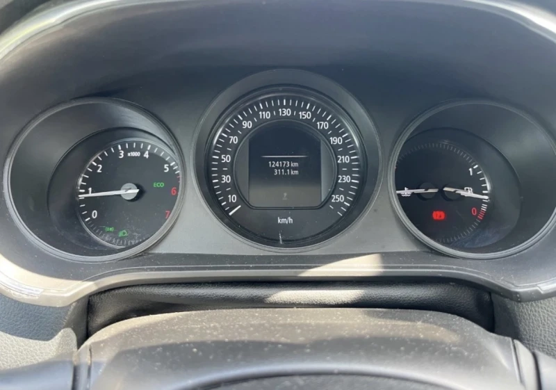 Renault Megane 1.2 I, снимка 10 - Автомобили и джипове - 52445822