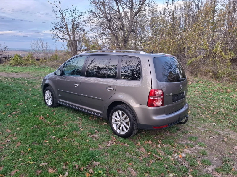 VW Touran 1.9TDi Facelift, снимка 5 - Автомобили и джипове - 52567574