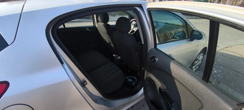 Opel Corsa, снимка 6 - Автомобили и джипове - 52639525