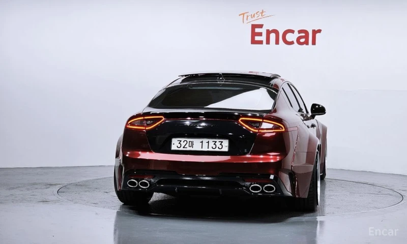 Kia Stinger, снимка 4 - Автомобили и джипове - 53305045