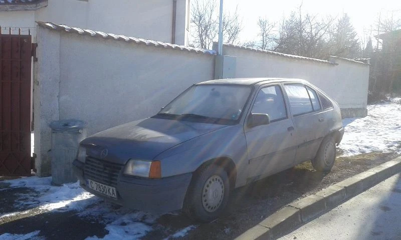 Opel Kadett 1.3, снимка 3 - Автомобили и джипове - 49529486