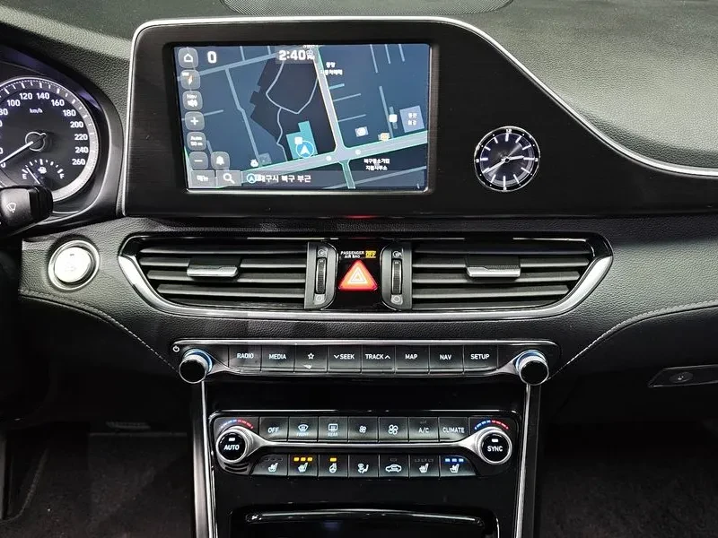 Hyundai Grandeur 3.0 Exclusive, снимка 15 - Автомобили и джипове - 53336484