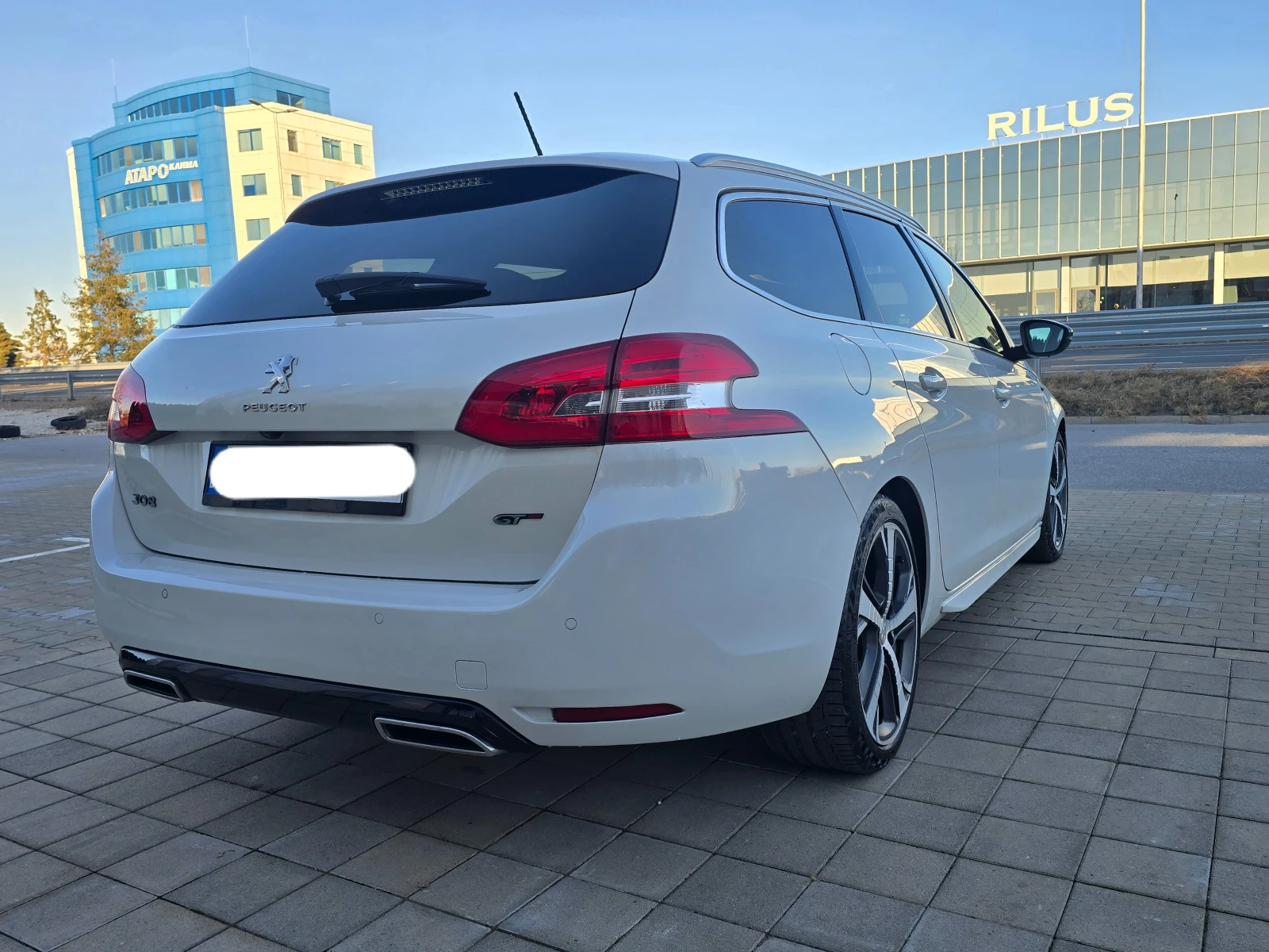 Peugeot 308 2.0 BLUEHDI GT 181 FULL LED КАМЕРА НАВИ ПАНОРАМА ! - изображение 5