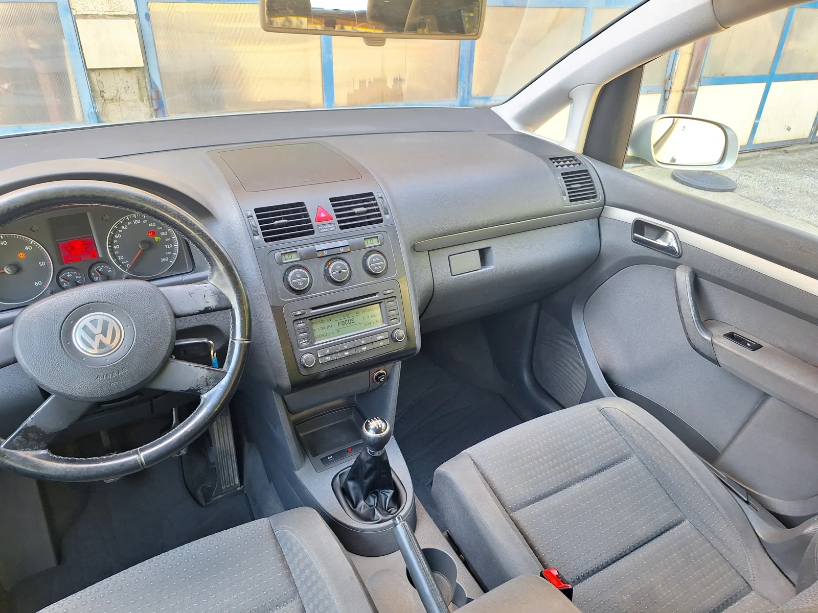 VW Touran 1.9TDI 105kc. 7Местен 6-СК. Euro 4 - изображение 10