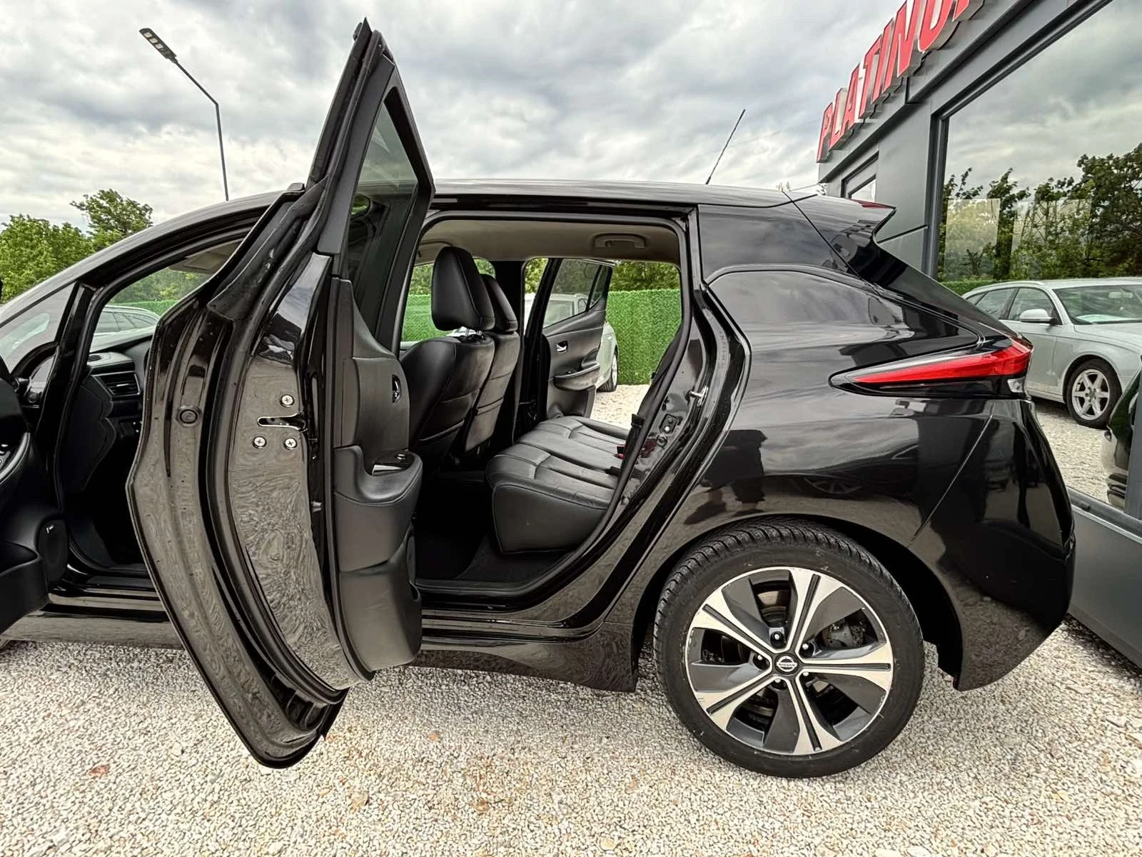Nissan Leaf  TEKNA/VNOS BELGIA/40KW - изображение 9