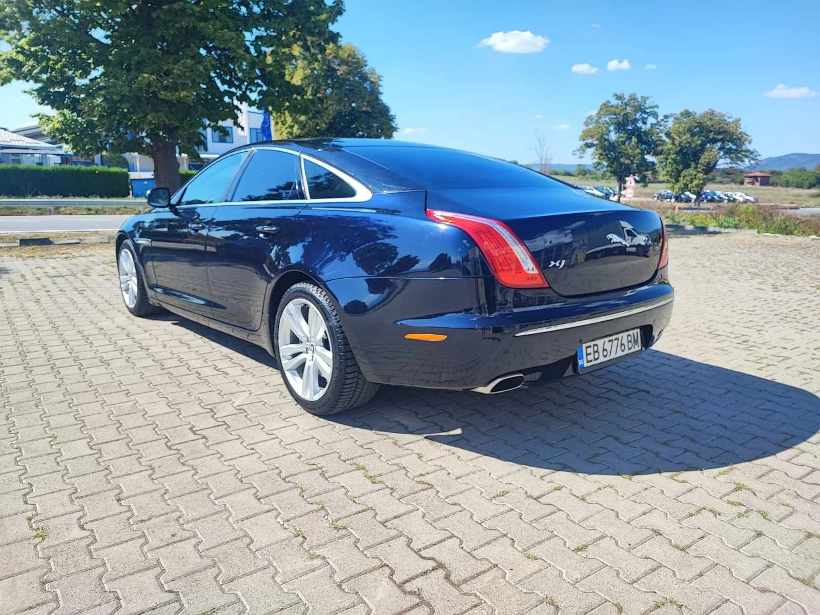 Jaguar Xj  - изображение 3