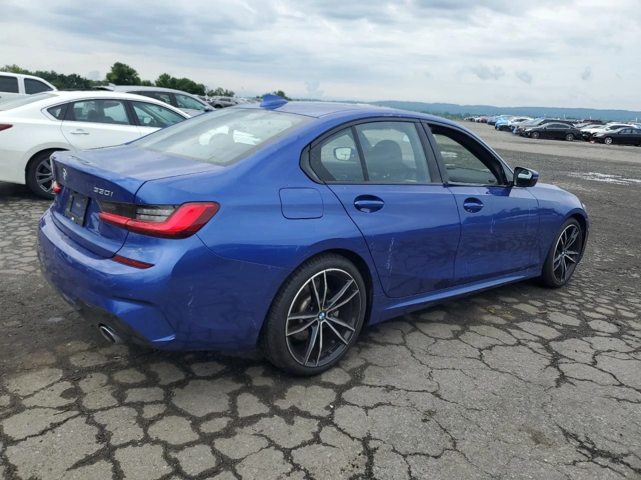 BMW 330 XI* Авто Кредит* M Performance*  - изображение 4