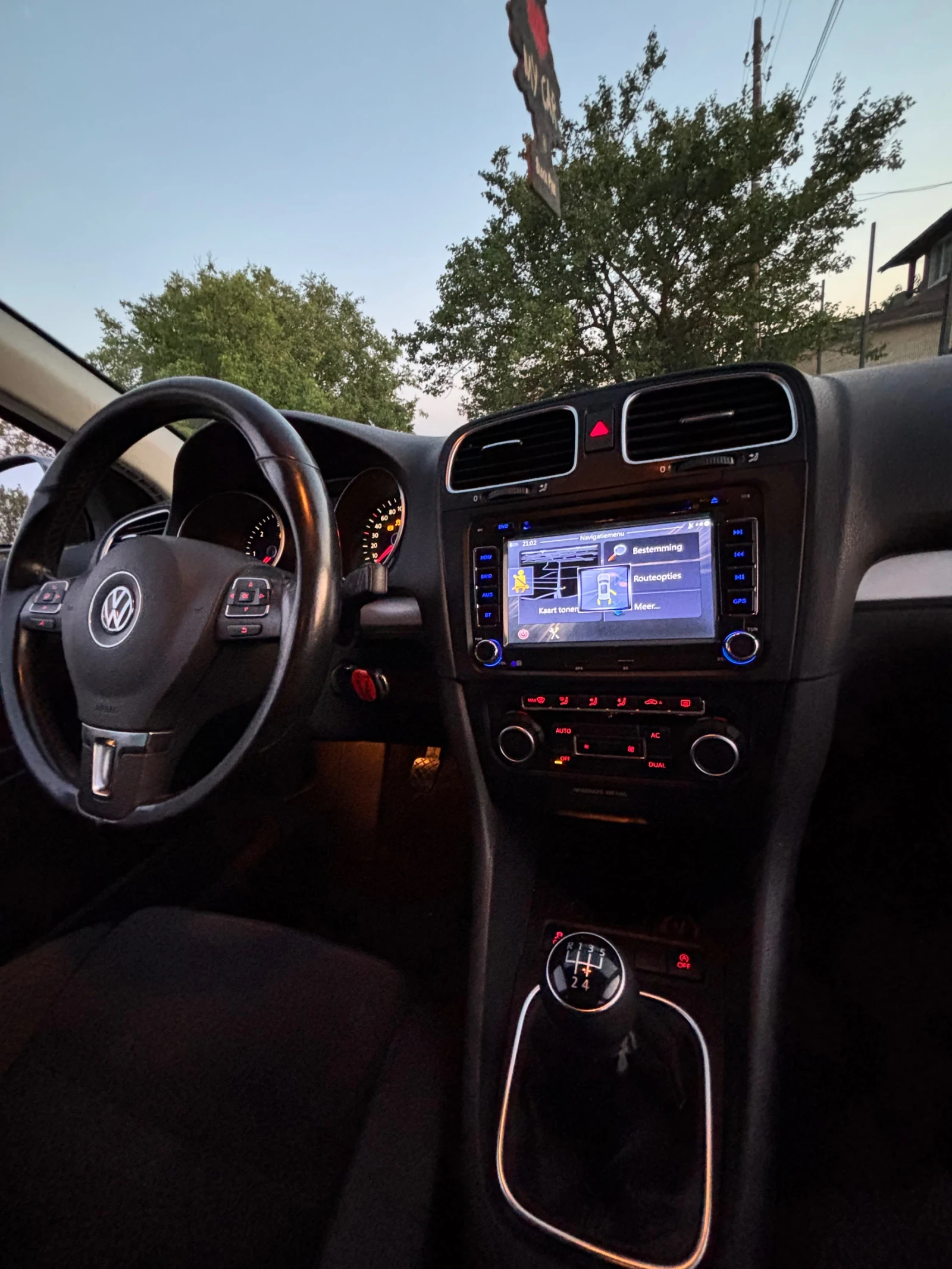 VW Golf  - изображение 10