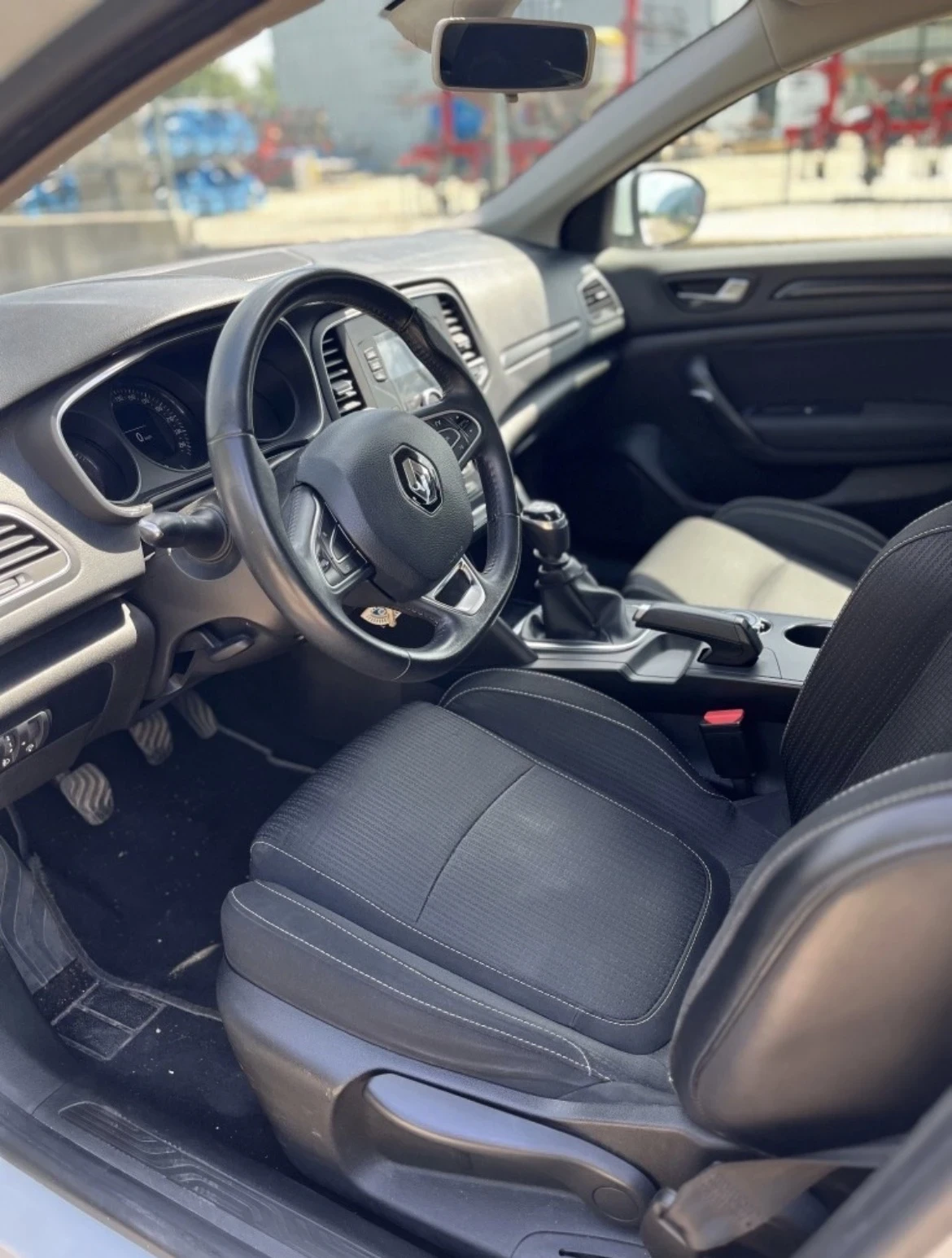 Renault Megane 1.2 I - изображение 8