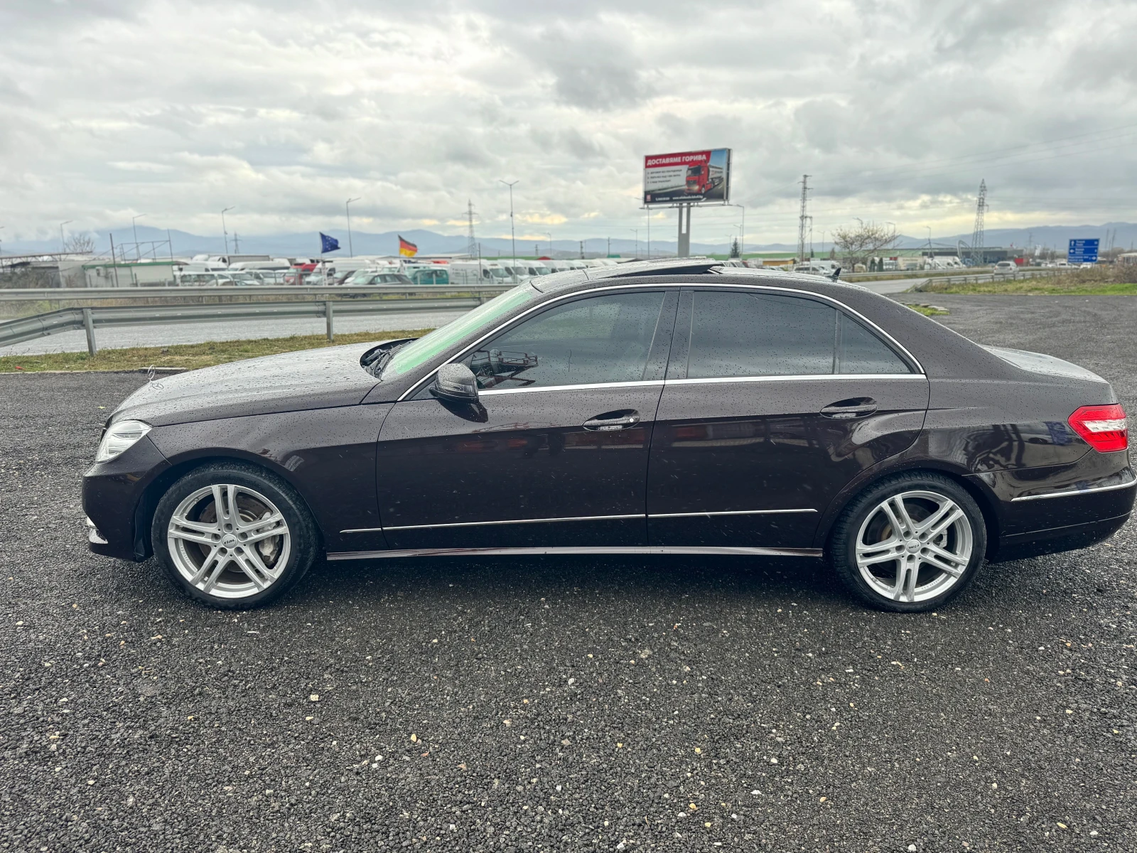 Mercedes-Benz E 500 550 V8 388к.с  - изображение 3