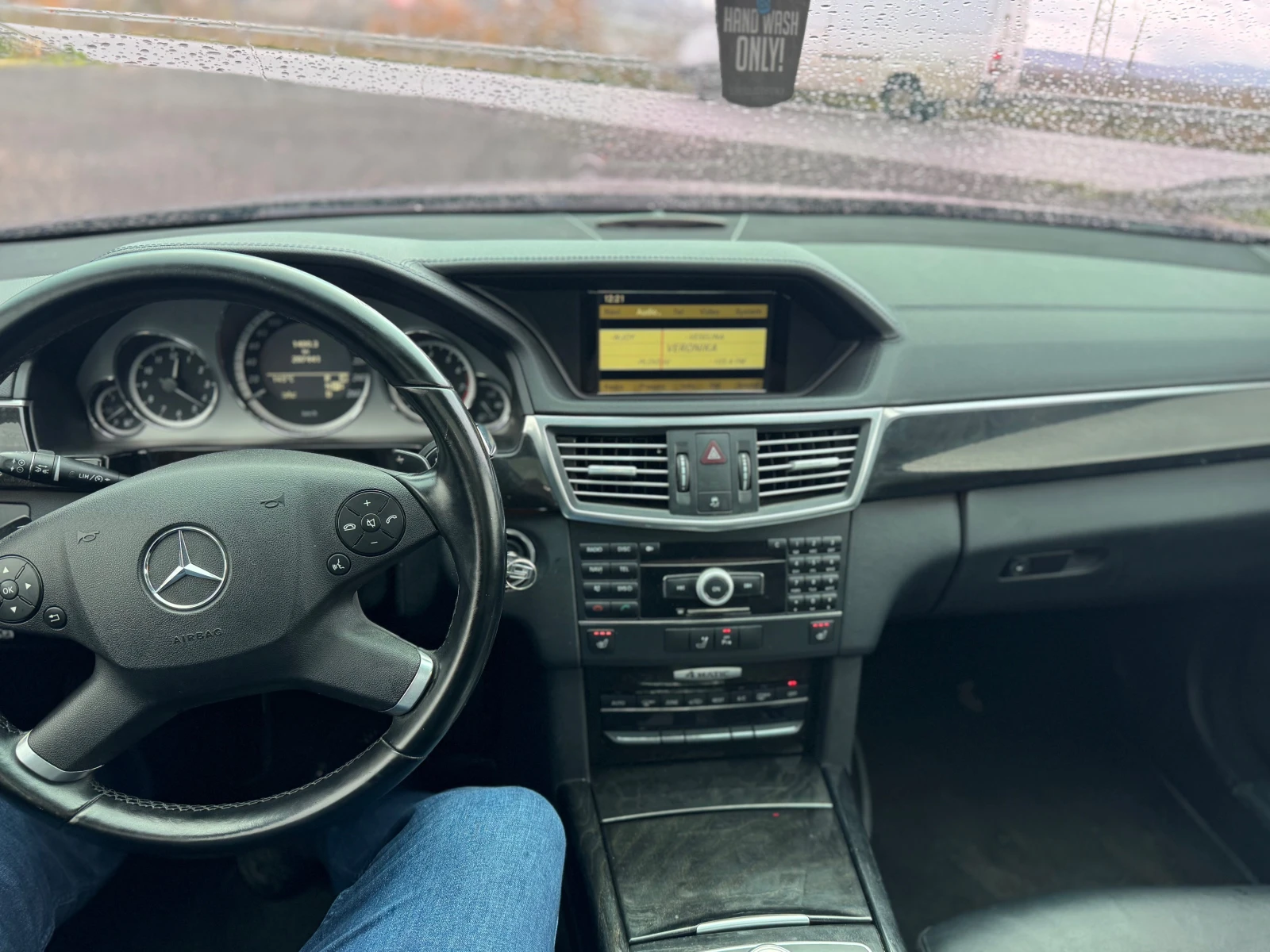 Mercedes-Benz E 500 550 V8 388к.с  - изображение 4
