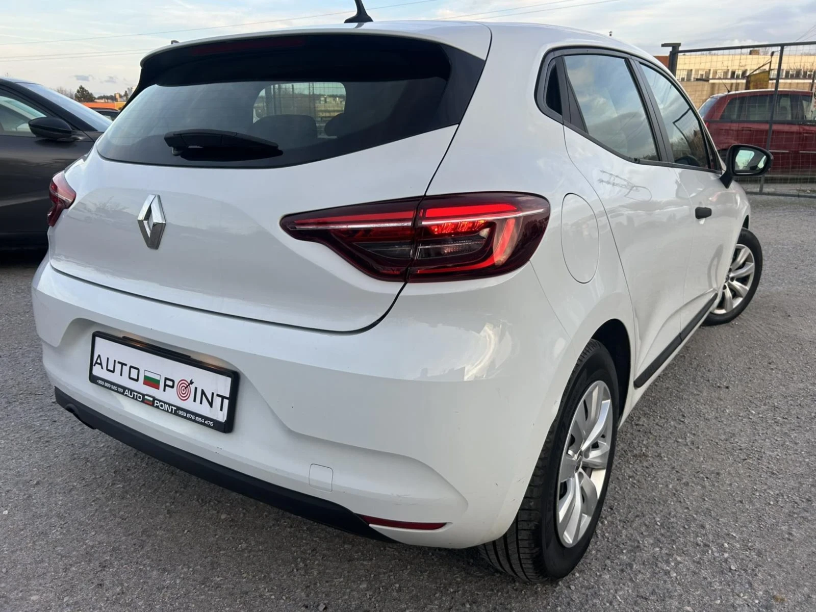 Renault Clio 1.5 DCI 85 * ACC * LINE ASIST * FULL LED *  - изображение 4