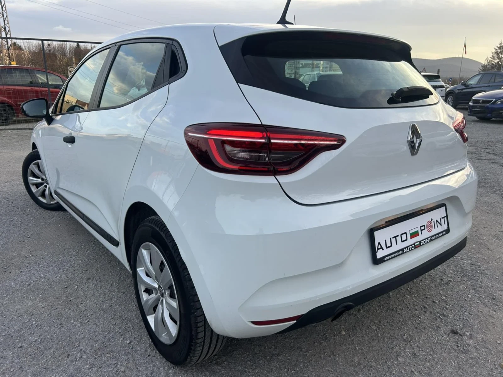 Renault Clio 1.5 DCI 85 * ACC * LINE ASIST * FULL LED *  - изображение 6