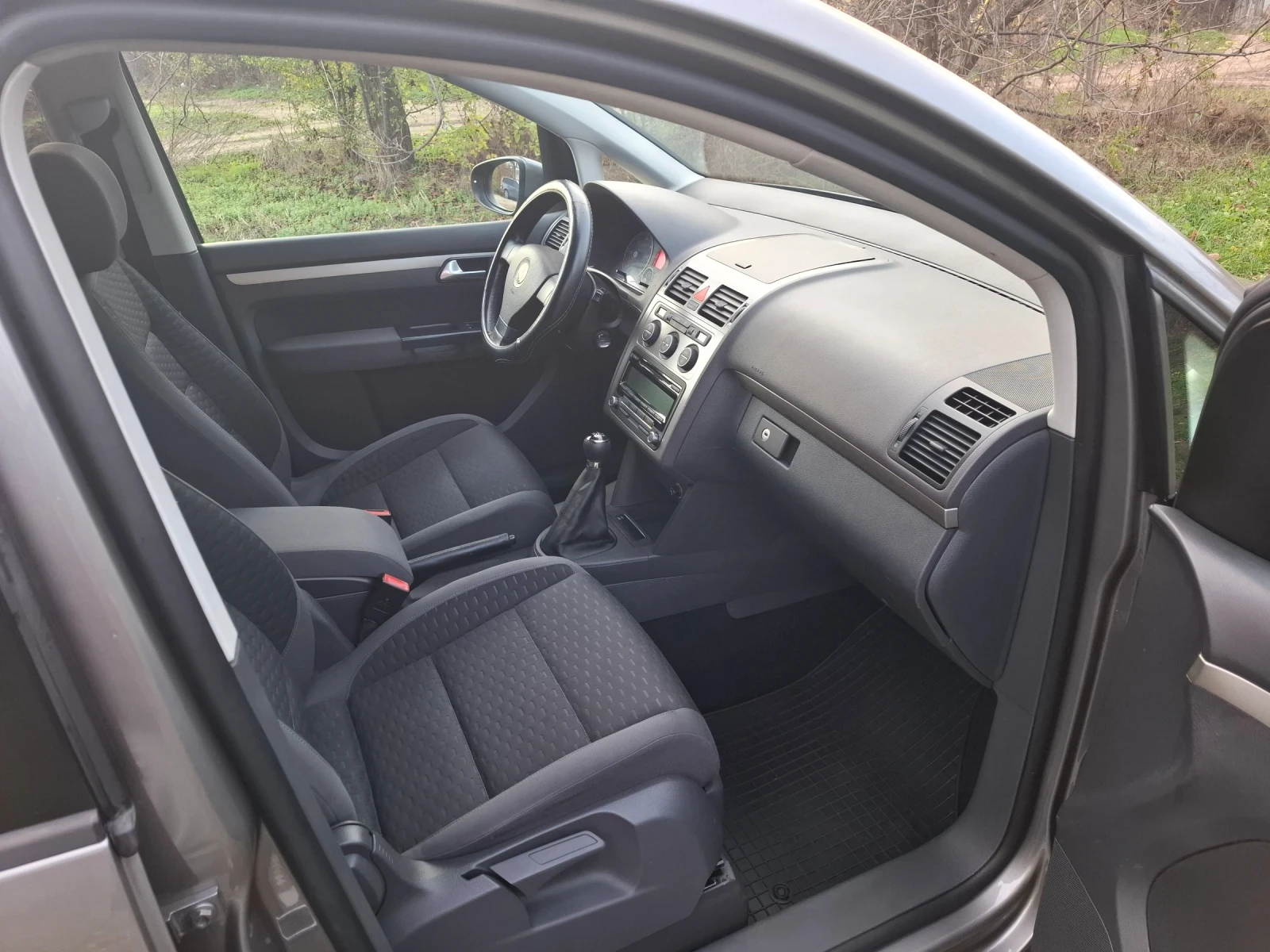 VW Touran 1.9TDi Facelift | Mobile.bg � ����������� 12