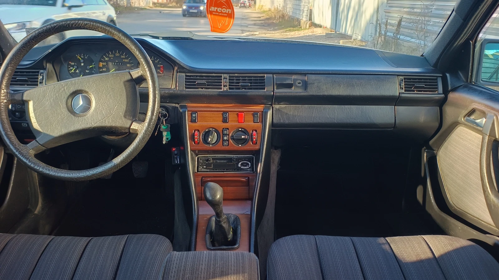 Mercedes-Benz 124 2.0 ��� ������  | Mobile.bg � ����������� 9