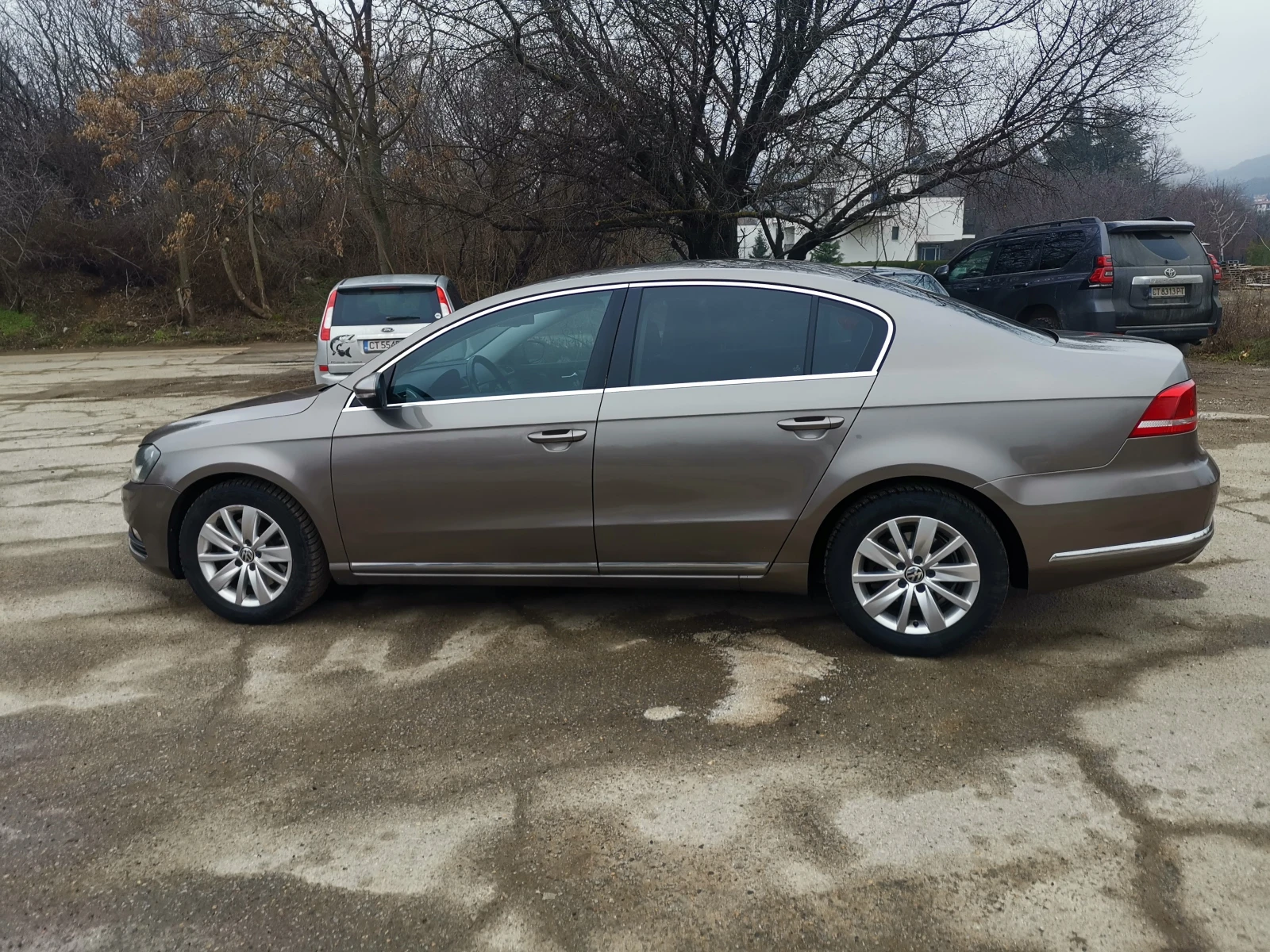 VW Passat 2.0 - изображение 8