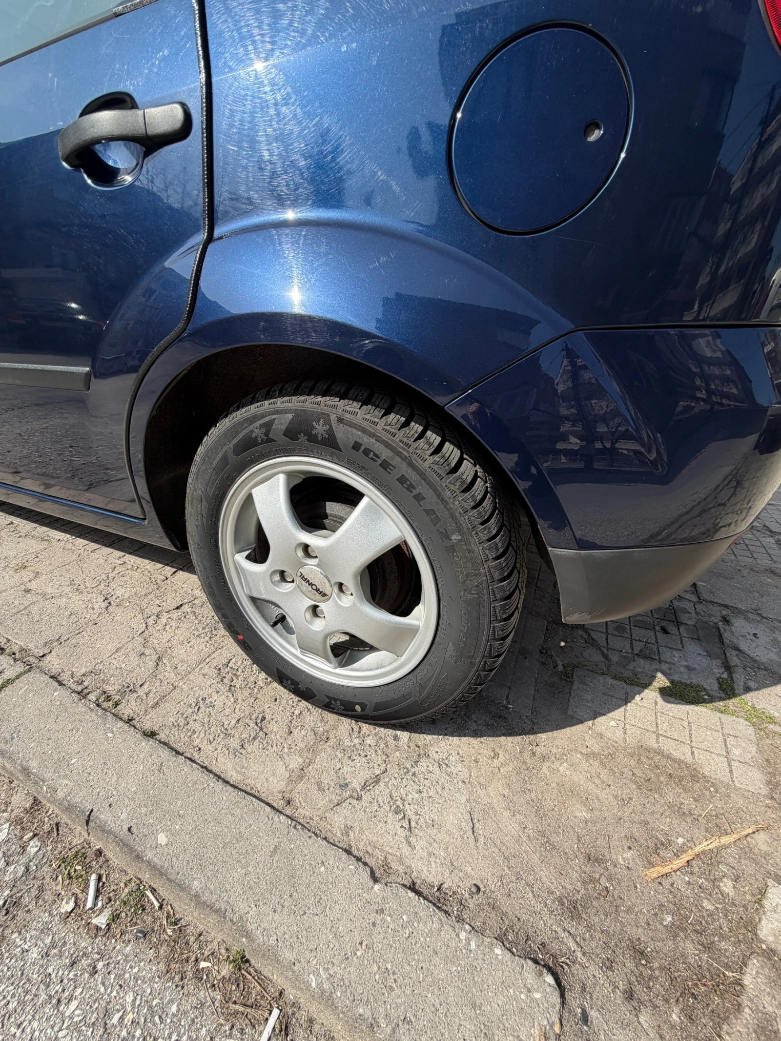 Ford Fiesta Хечбек, снимка 5 - Автомобили и джипове - 53707230