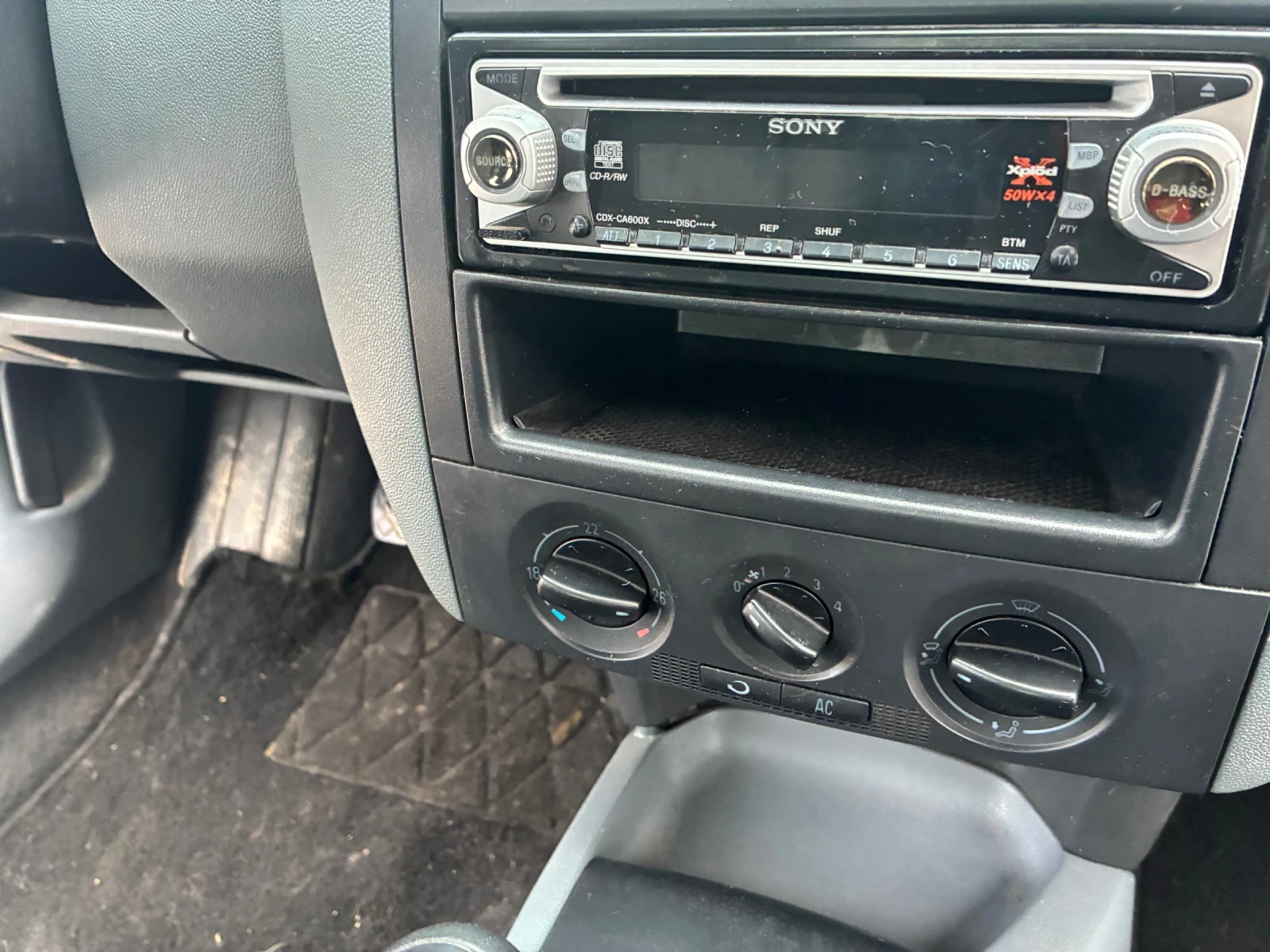 Skoda Fabia 1.9SDI, снимка 12 - Автомобили и джипове - 53731821