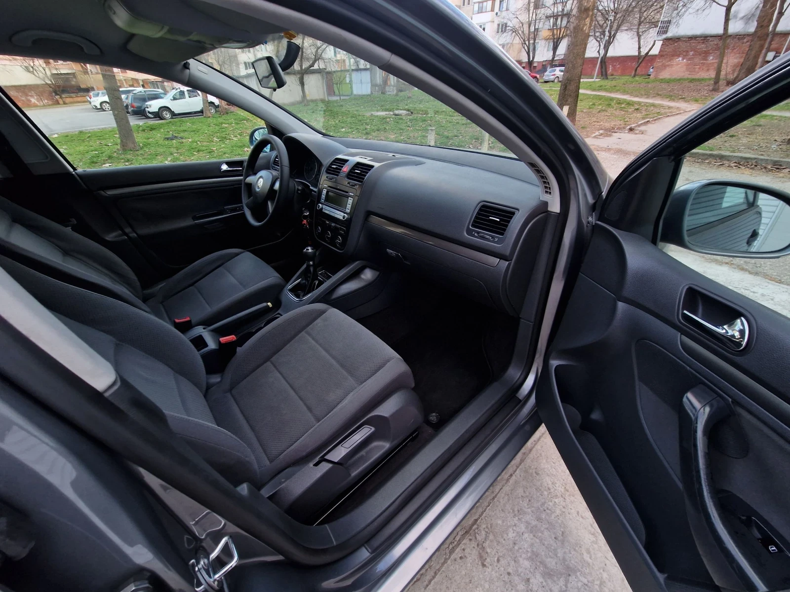VW Golf 1.9TDI 105к.с., снимка 10 - Автомобили и джипове - 53806923