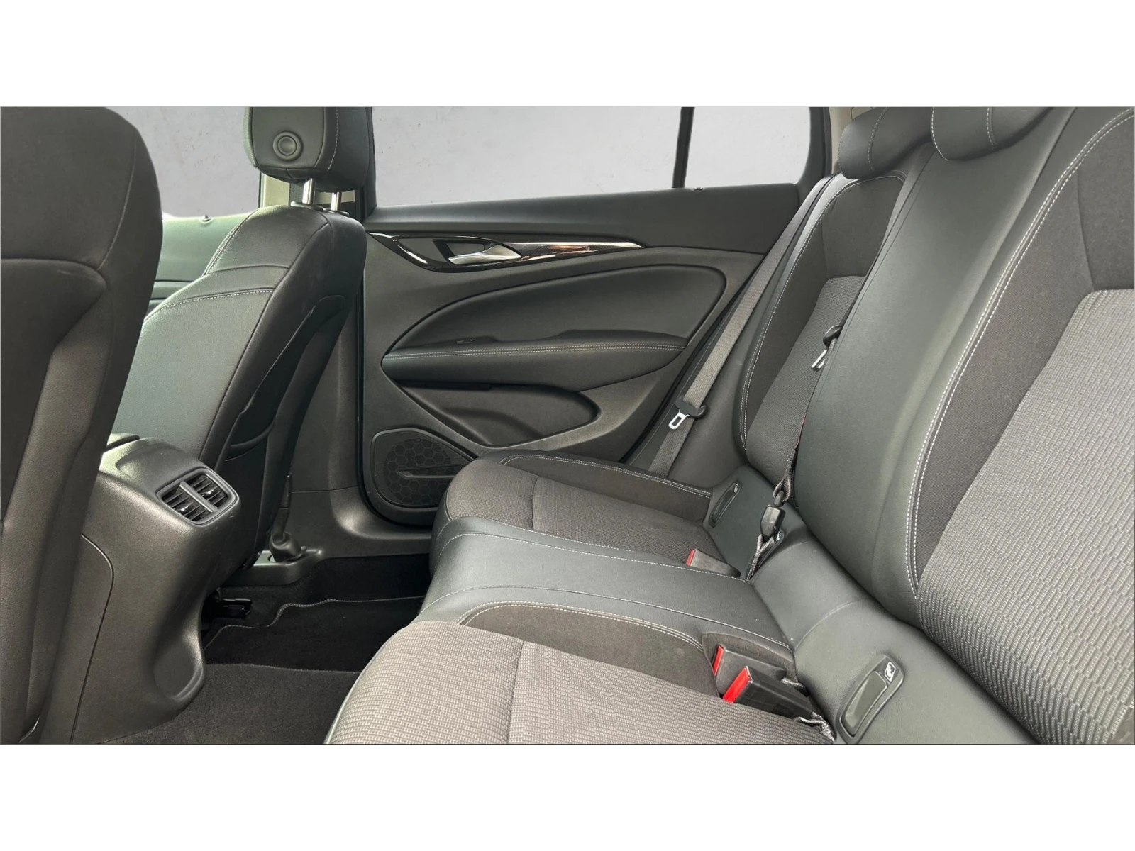 Opel Insignia 2.0 Turbo D, Месечна вноска от 190  , снимка 11 - Автомобили и джипове - 53890267