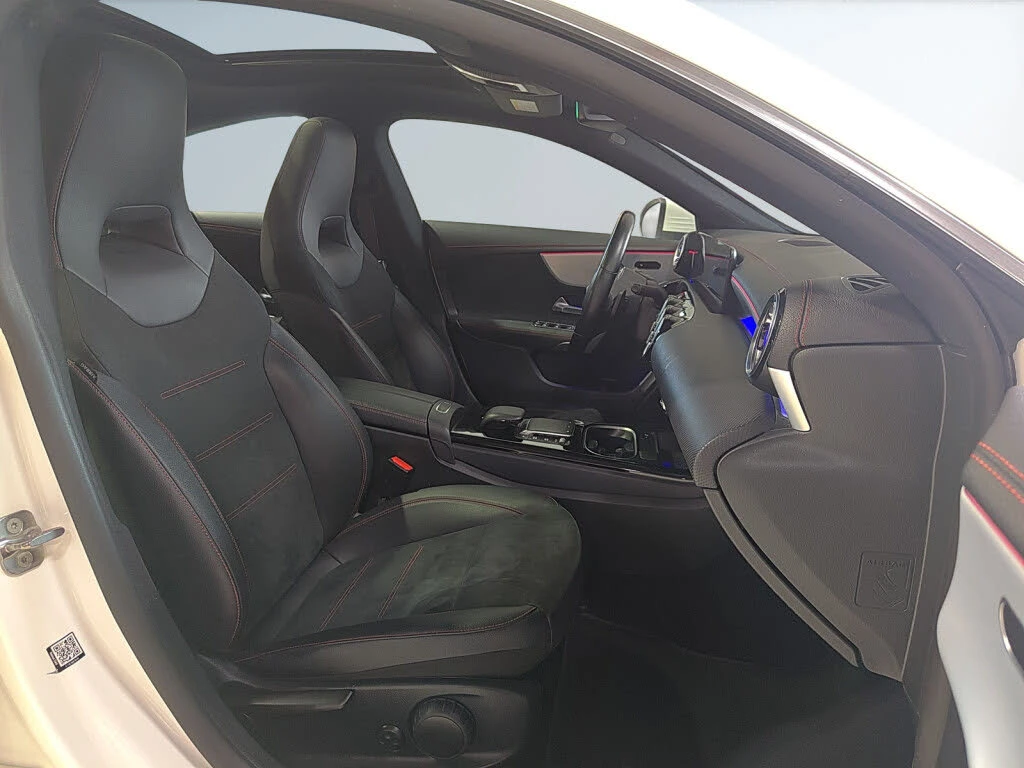 Mercedes-Benz CLA 250 4MATIC* АвтоКредит* (ЦЕНА ДО БГ), снимка 15 - Автомобили и джипове - 53965887