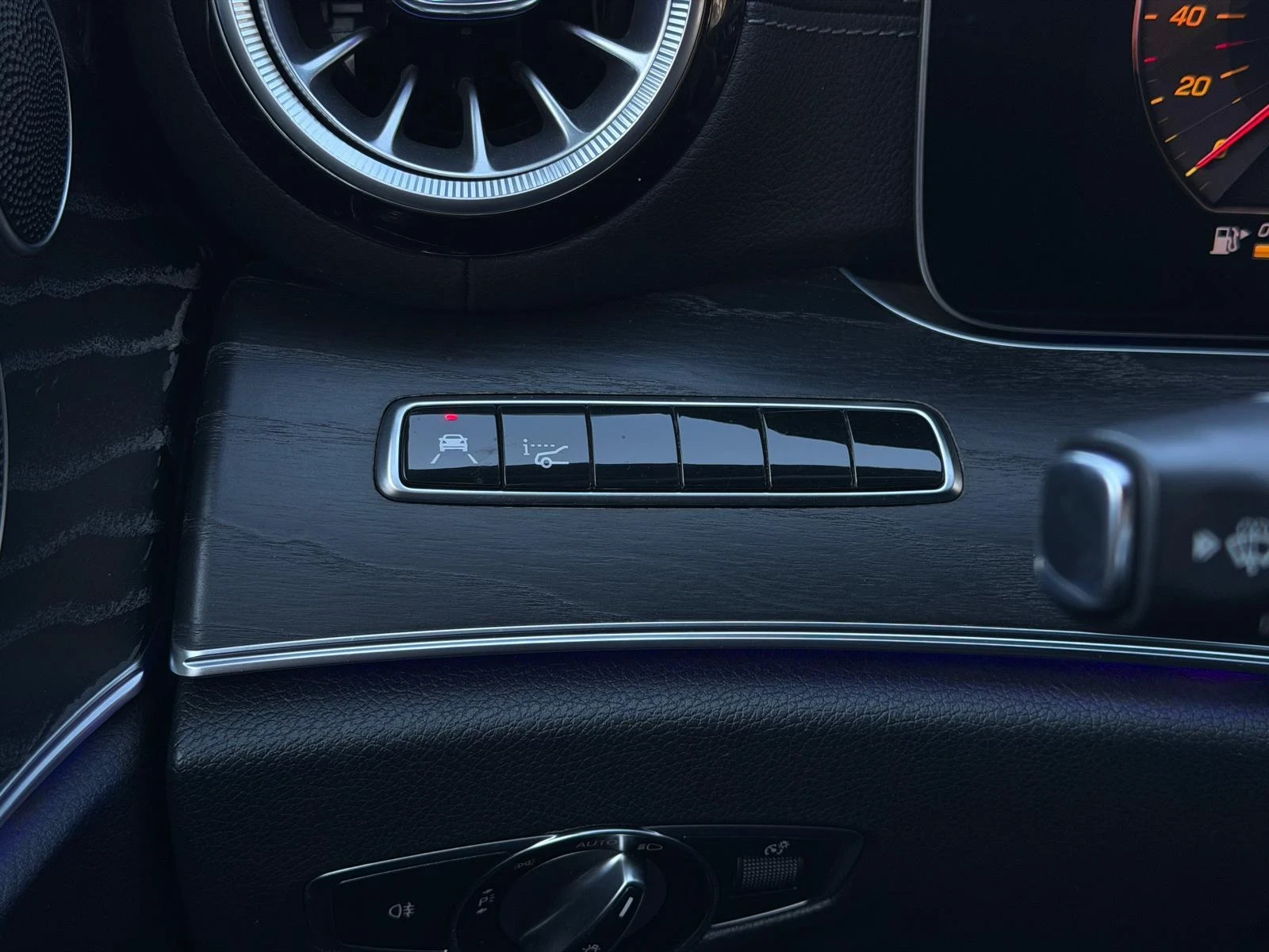 Mercedes-Benz E 220 d Coupe AMG Facelift Night Widescreen HUD Lane | Mobile.bg � ����������� 14