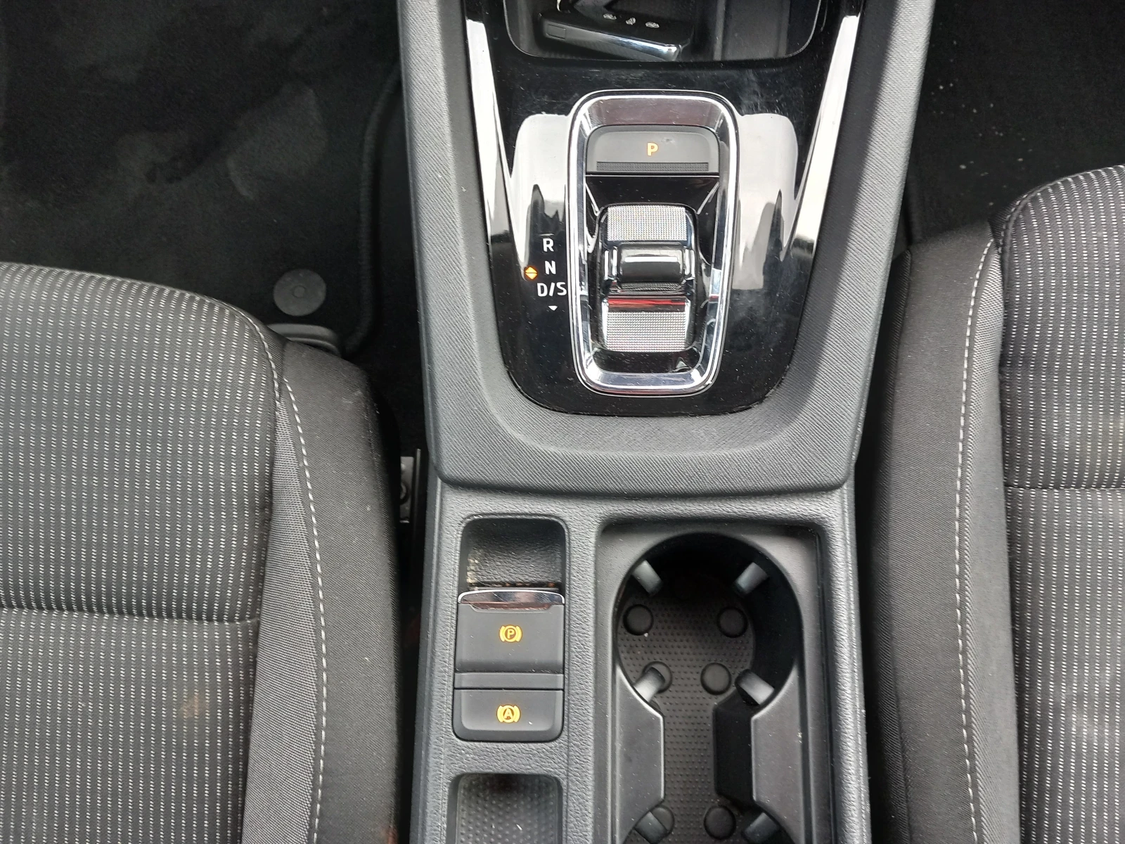 Skoda Octavia 2.0 TDI/7DSG, снимка 10 - Автомобили и джипове - 54261925