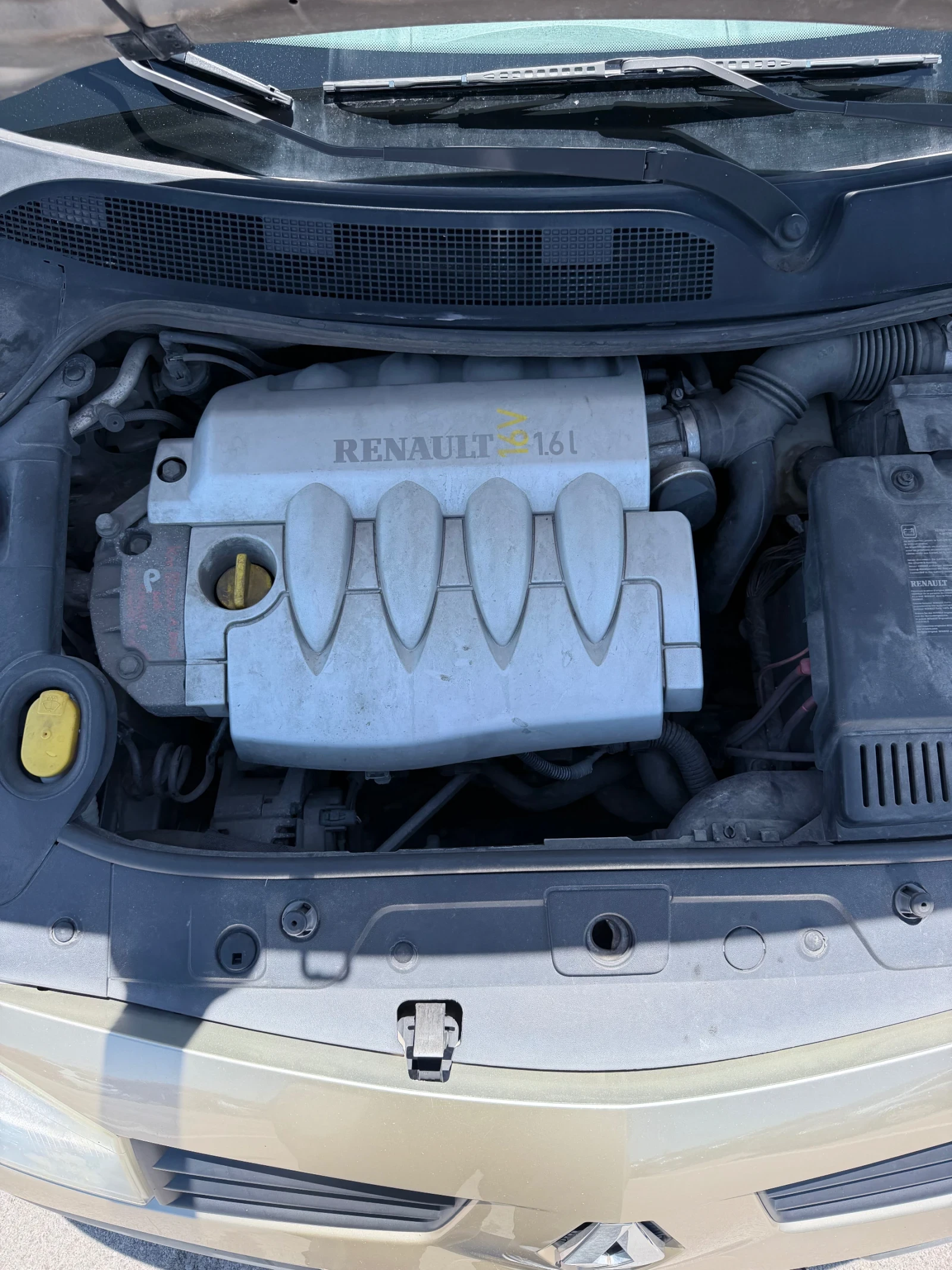 Renault Megane 1.6i* КАБРИО * НОВ ВНОС * ИТАЛИЯ, снимка 12 - Автомобили и джипове - 54726651