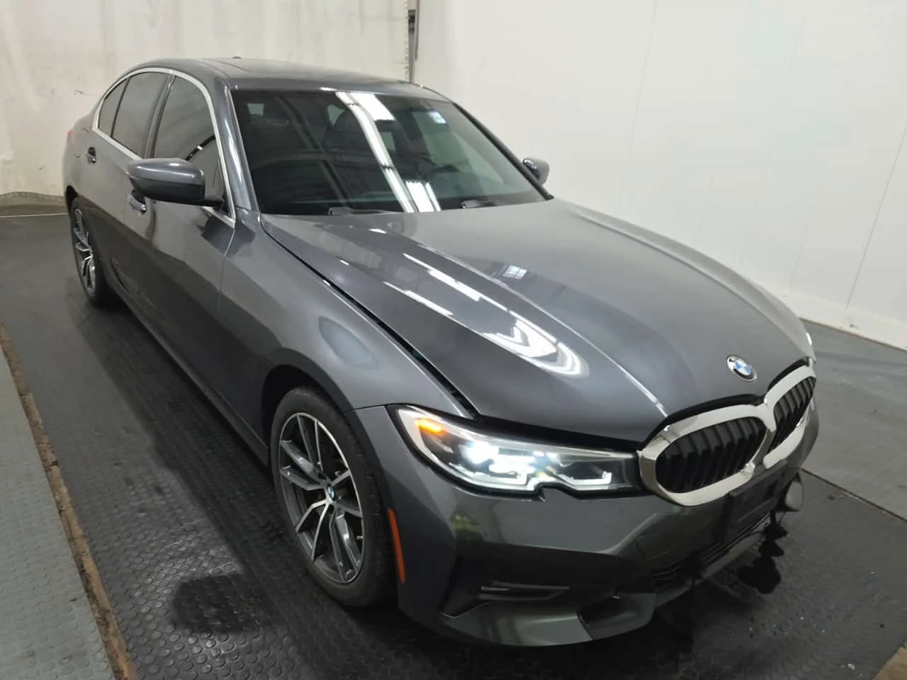 BMW 330 * XDRIVE * CARFAX * АВТОКРЕДИТ * , снимка 2 - Автомобили и джипове - 54819990