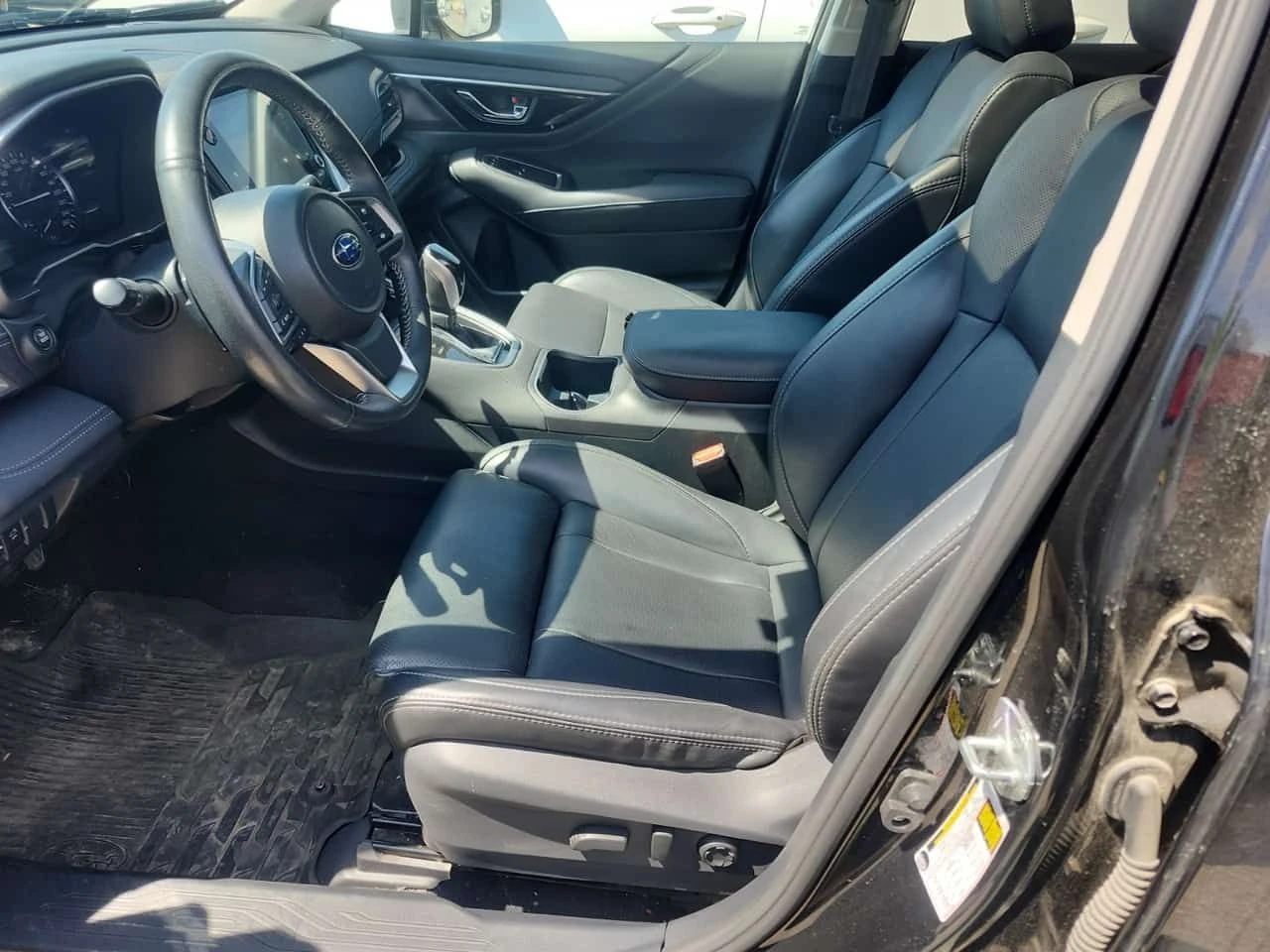 Subaru Outback * Awd Limited * CARFAX * 2 КЛЮЧА * ПАНО * KEYLESS , снимка 3 - Автомобили и джипове - 54820505