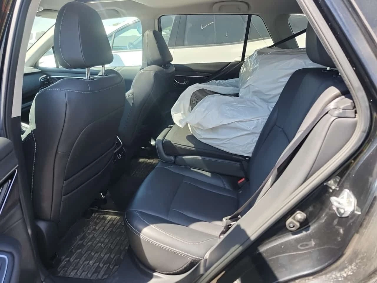 Subaru Outback * Awd Limited * CARFAX * 2 КЛЮЧА * ПАНО * KEYLESS , снимка 12 - Автомобили и джипове - 54820505