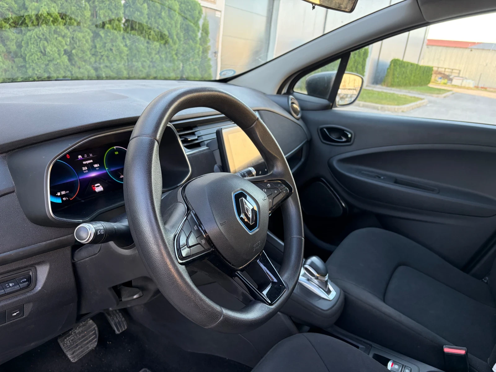 Renault Zoe Задна Камера / Термо Помпа, снимка 9 - Автомобили и джипове - 54974158