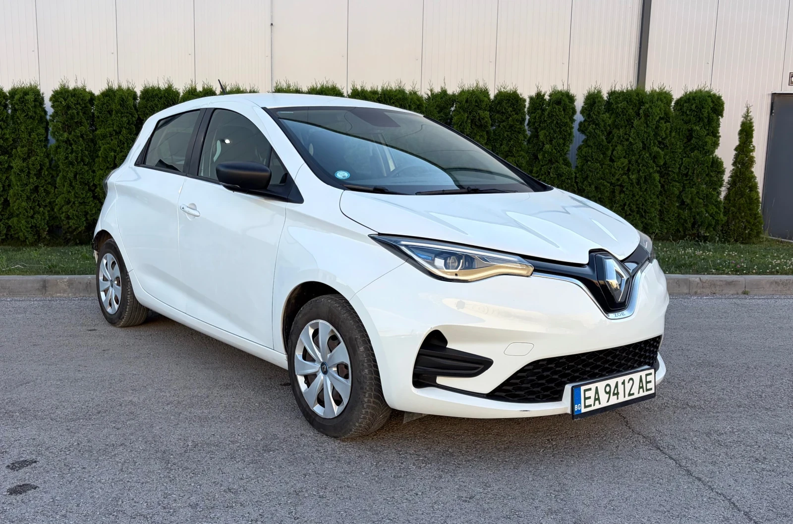 Renault Zoe Задна Камера / Термо Помпа, снимка 3 - Автомобили и джипове - 54974158